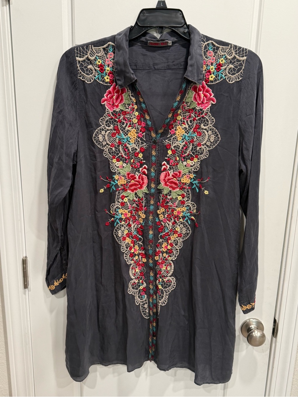 Johnny Was Women’s Floral Embroidered Slate Grey Long Sleeve Tunic